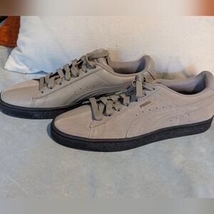 Puma Men's Gray Sneakers